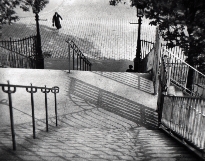 008-andre-kertesz-theredlist